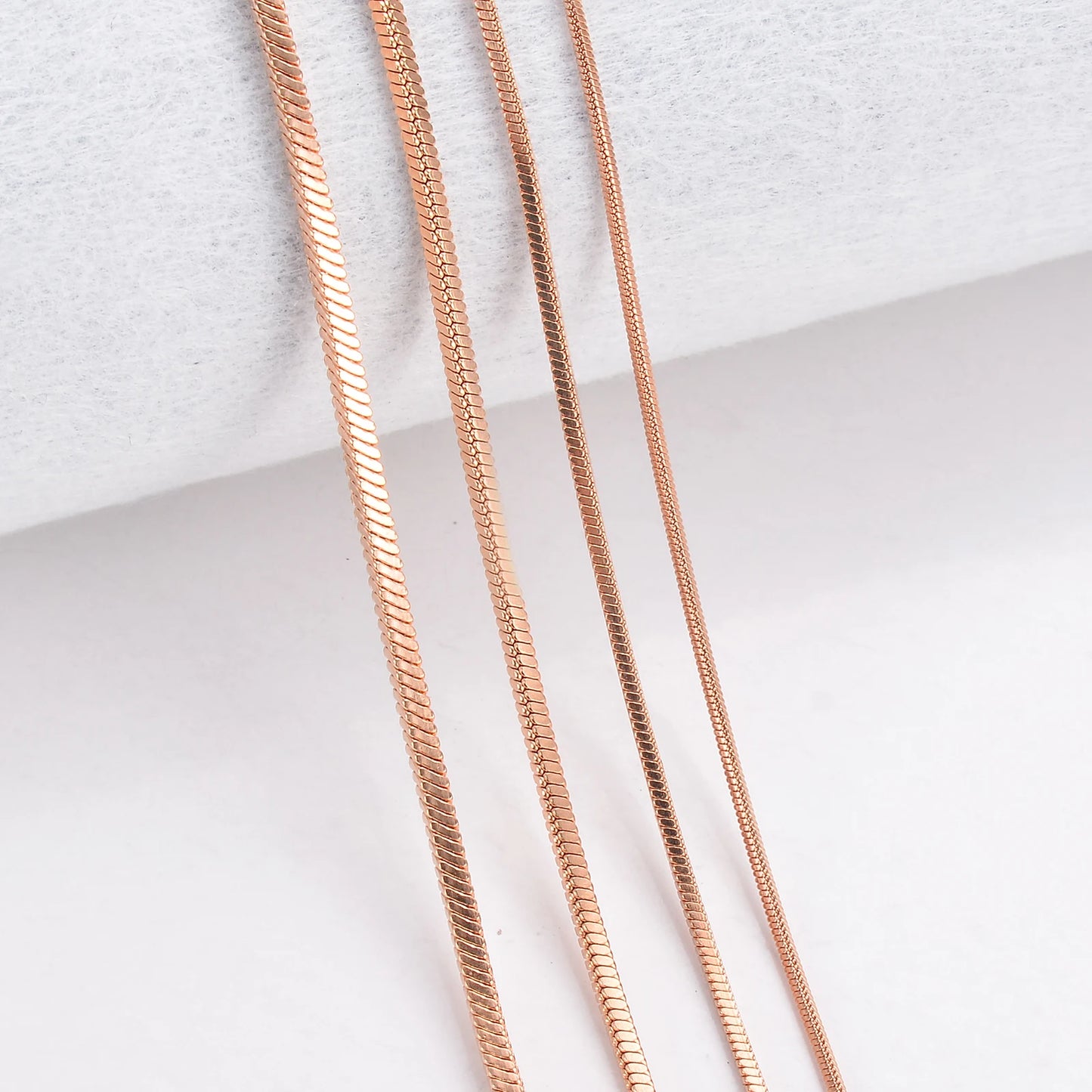 Liora Rosé — Elegancia Minimalista