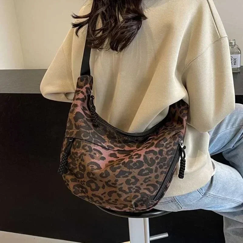 Leona — Estampado Salvaje